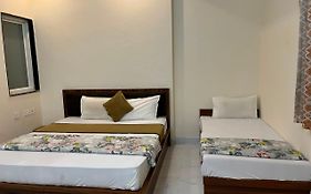 Hotel Banshi Wala - Best Hotel In Khatu Shyam Ji Near Khatu Shyam Ji Tample